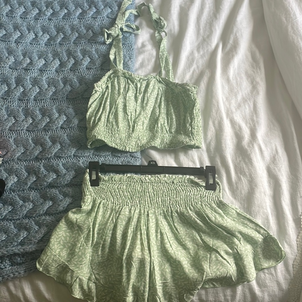 2 piece set
